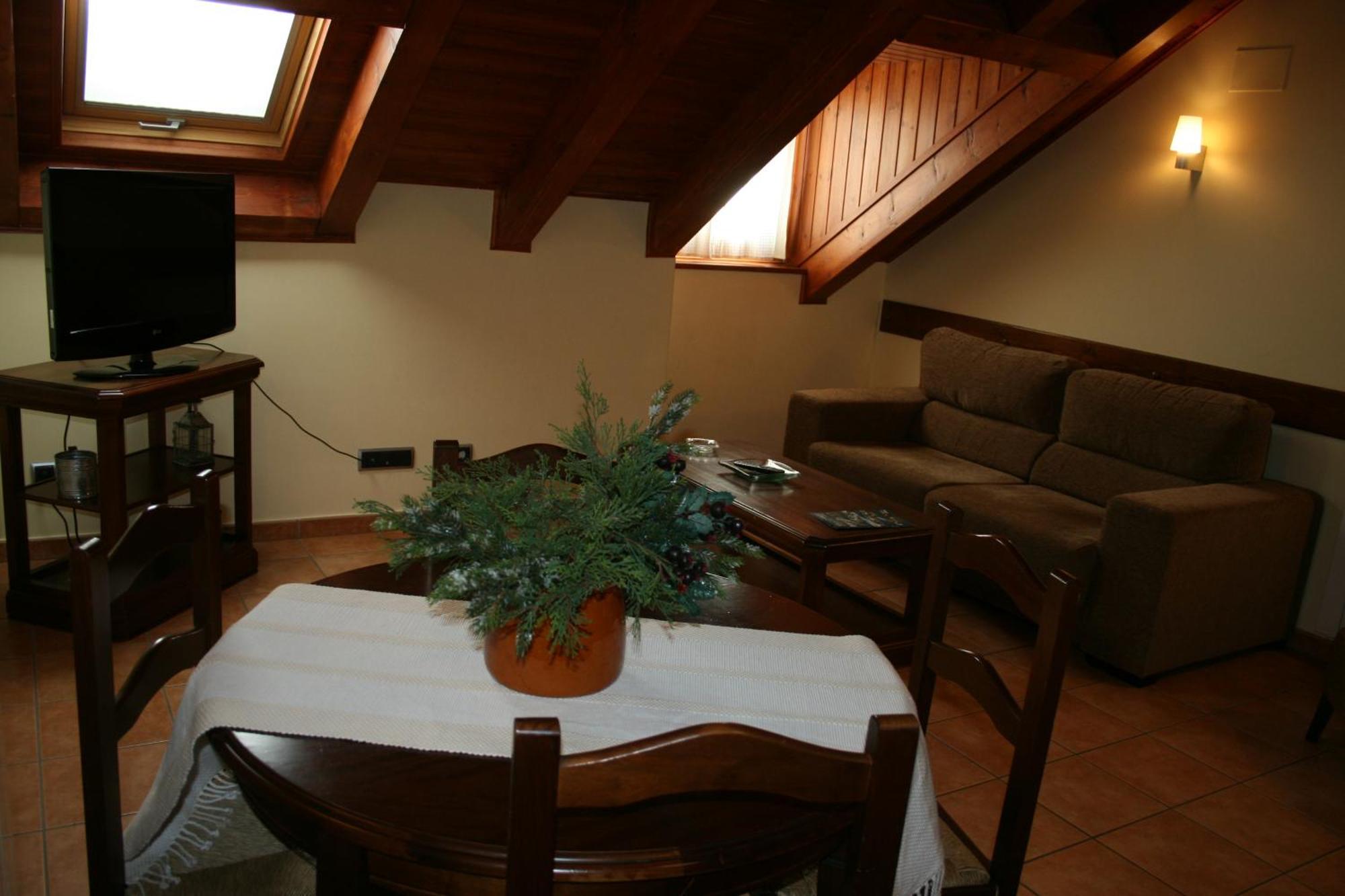 Apartamentos Les Picardes Espot Pokój zdjęcie