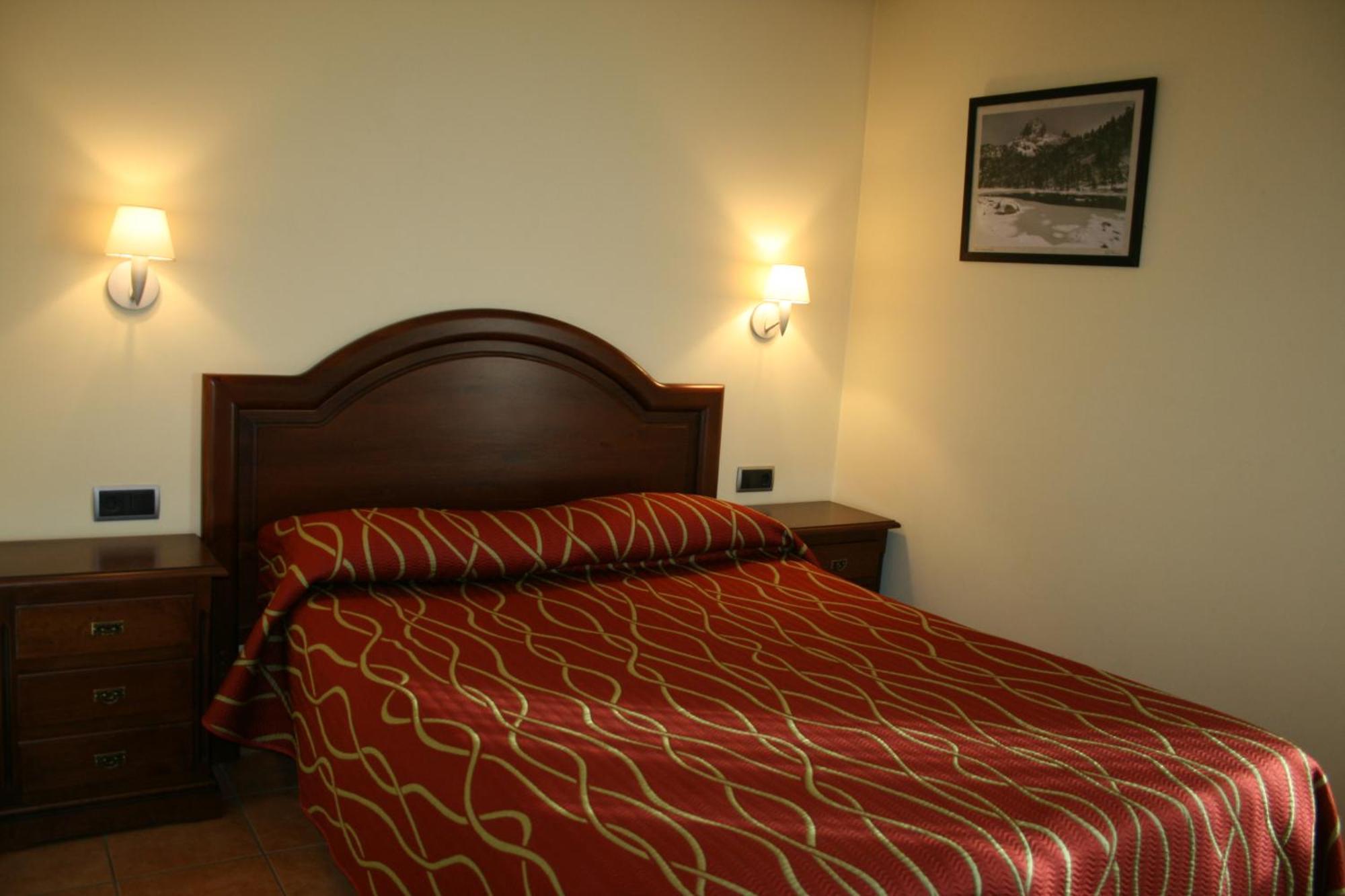 Apartamentos Les Picardes Espot Pokój zdjęcie